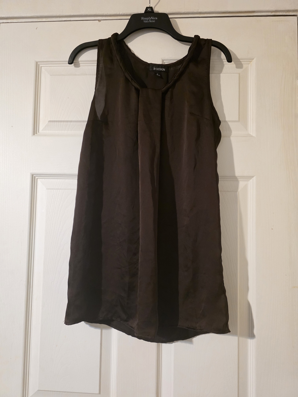 Auden Brown Sleeveless Pleat-Front V-Neck Camisole